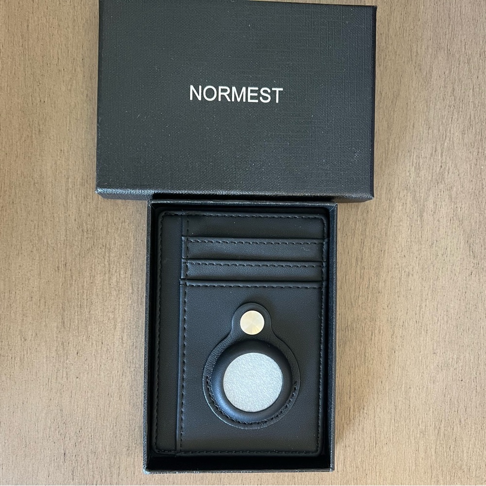 New in box Normest leather wallet with spot for AirTag.